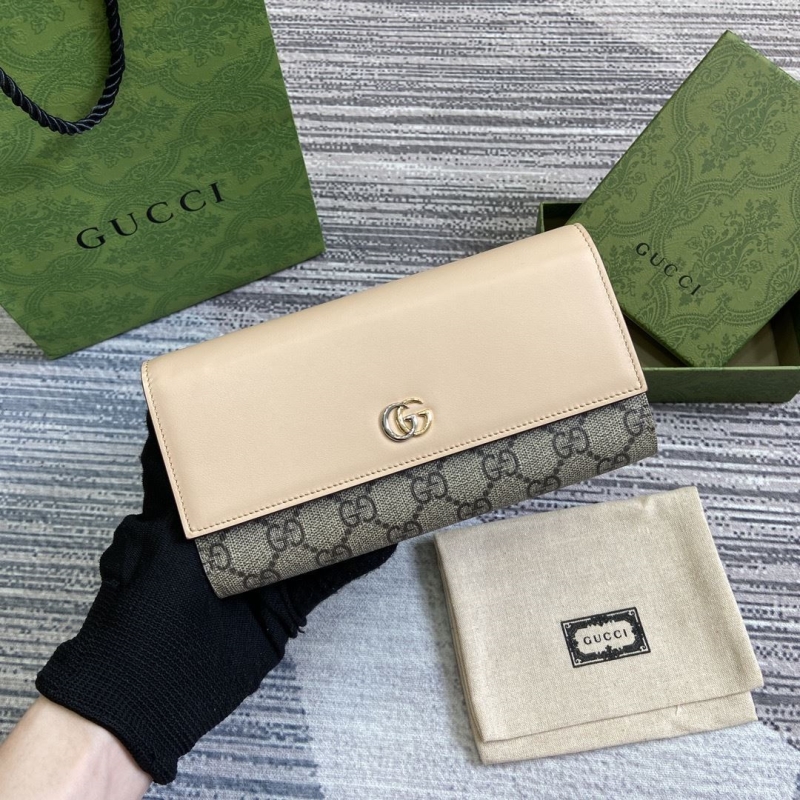 G*u*i wallets & purse